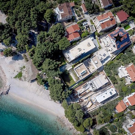 Villa Rajski Dvor Бол Екстериор снимка